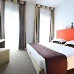 Ξενοδοχείο Trieste 4*