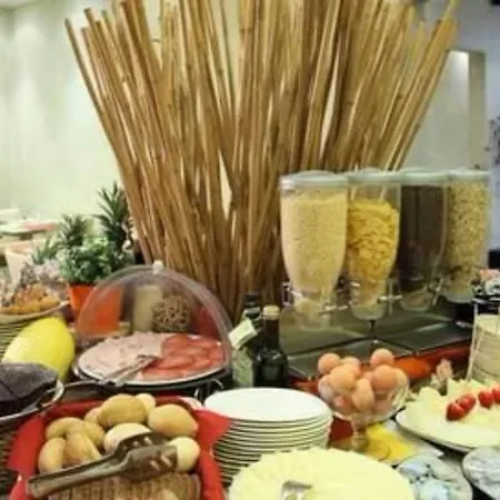 特瑞埃斯特酒店 4*