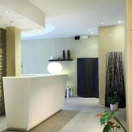 特瑞埃斯特酒店 酒店 4*