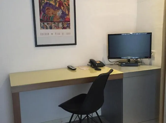 特瑞埃斯特酒店 里米尼