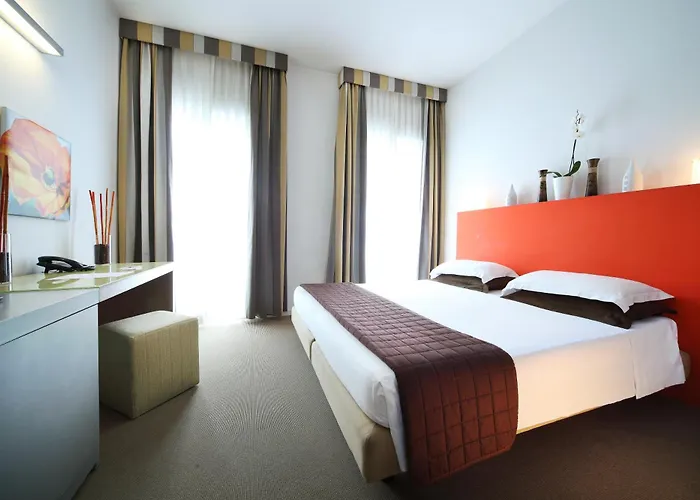 Ξενοδοχείο Trieste 4*