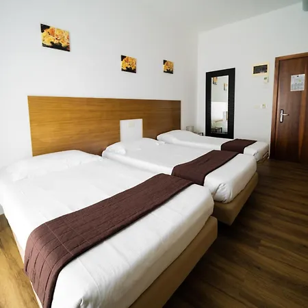 特瑞埃斯特酒店 4*