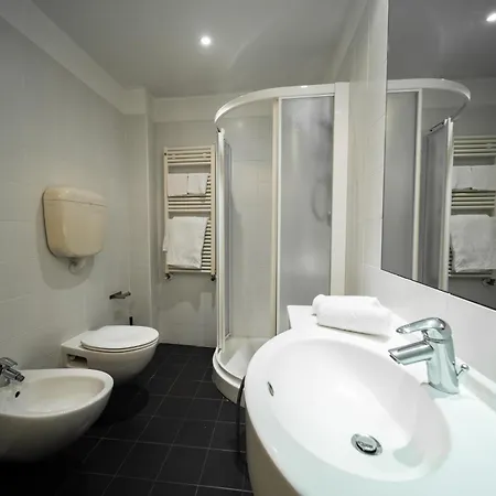 特瑞埃斯特酒店 里米尼