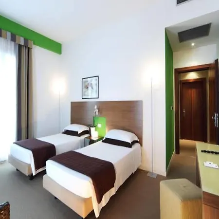 特瑞埃斯特酒店 酒店