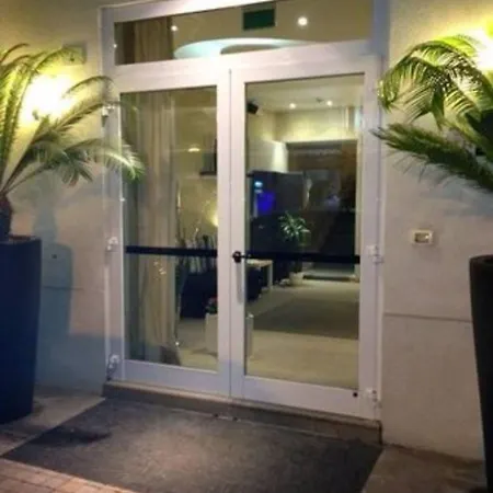 特瑞埃斯特酒店 酒店