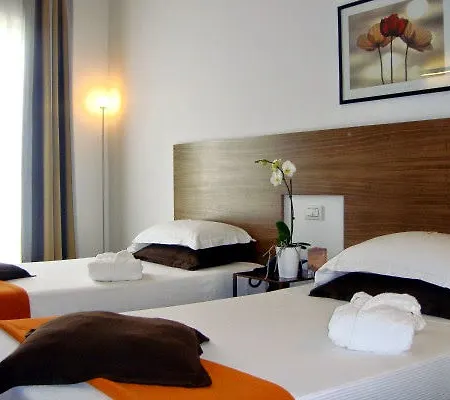 特瑞埃斯特酒店 里米尼